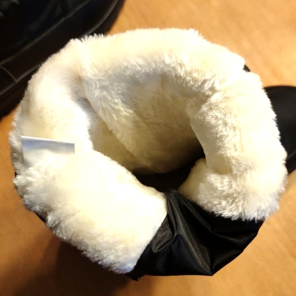 Hypocrute Women's Snow Boots Size 7 Fur Lined, Water Resistant winter boots - Picture 6 of 7